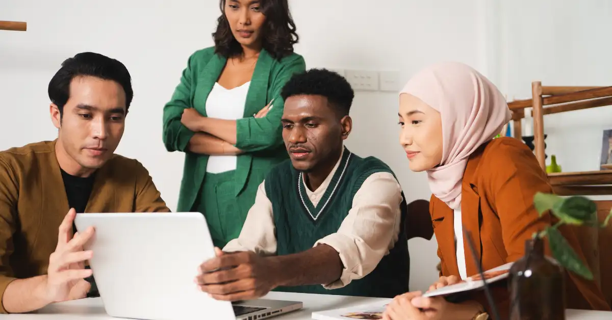 What are mba specialisations online courses